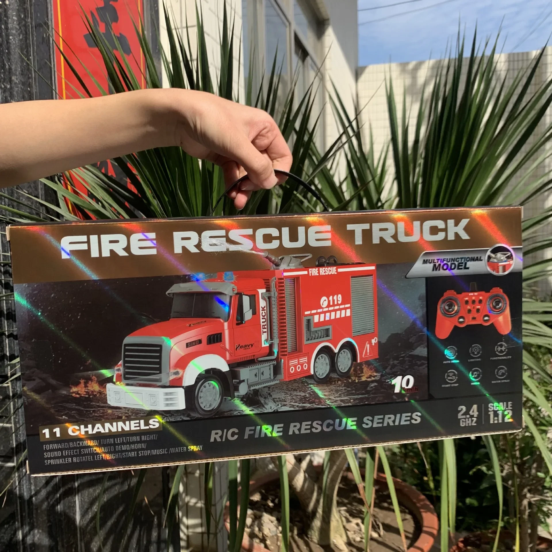 2.4G RC Fire Engine Car with S - Fire Escape Ladder recension och pris
