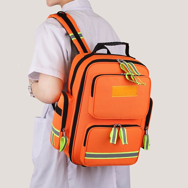Car emergency kit, first aid b - First Aid Bag Kit recension och pris